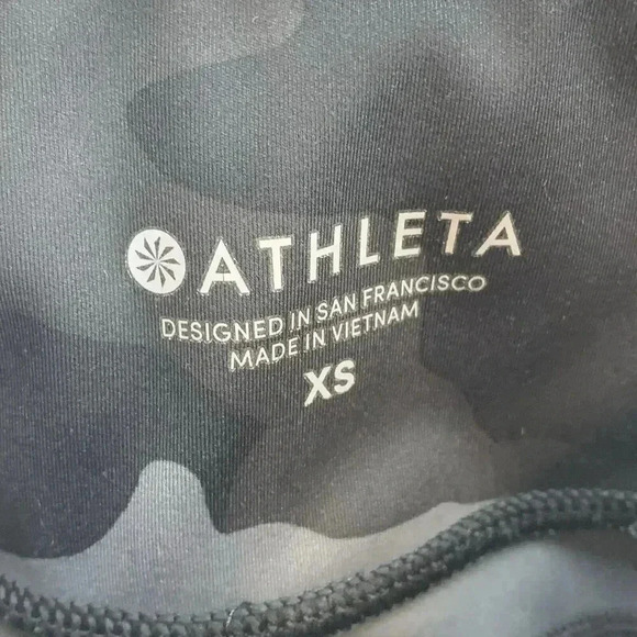 Athleta Size Extra Small Camo‎ Contender 7/8 Tight Black Pocket EUC - Picture 6 of 8